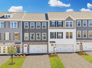 REGENT Plan, Legacy Townhomes, Crafton, PA 15205