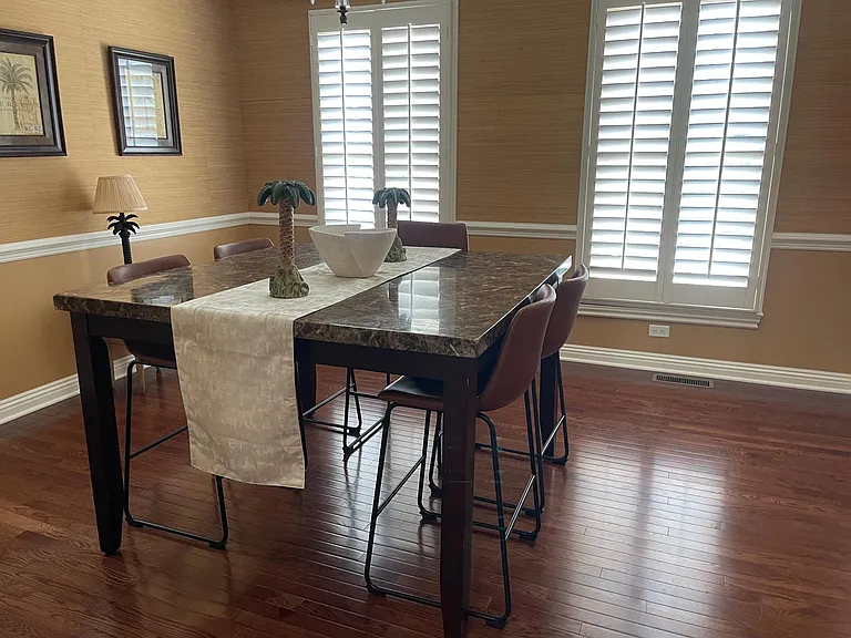 402 Georgetowne Ct — Photo 11