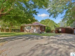 1450 Lookout Dr, North Mankato, MN 56003