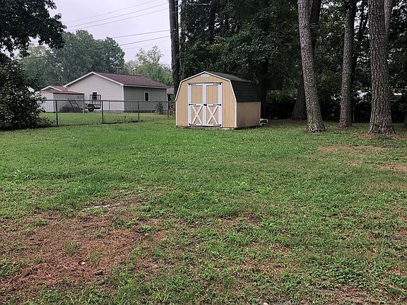 2nd image of 1407 W Chaloner Dr