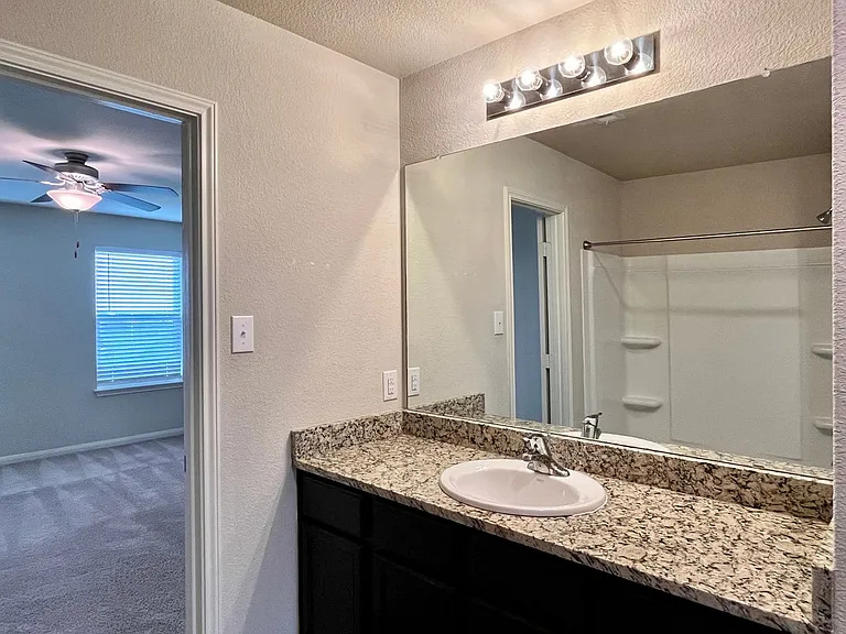 19300 Andrew Jackson St — Photo 27