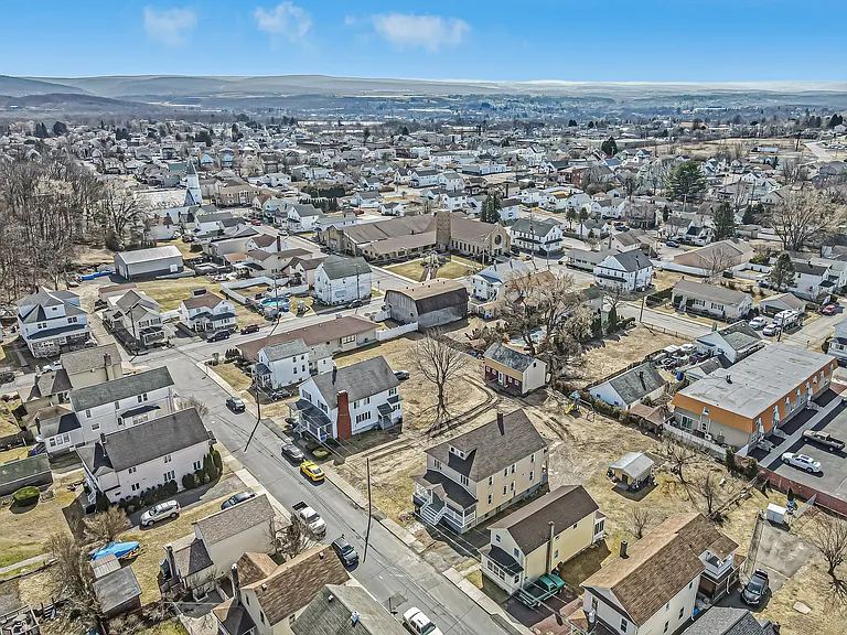 516 Hickory St — Photo 45