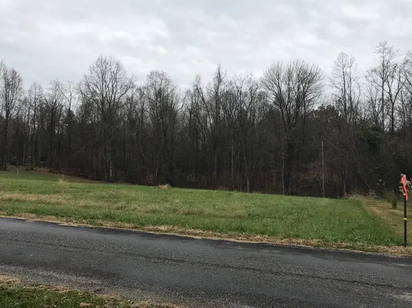 220 Hatten Rd, Jackson, OH 45640