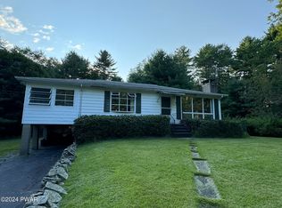 108 S Nichecronk Rd, Dingmans Ferry, PA 18328