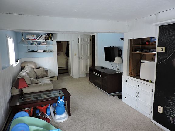 Finished basement w/ storage