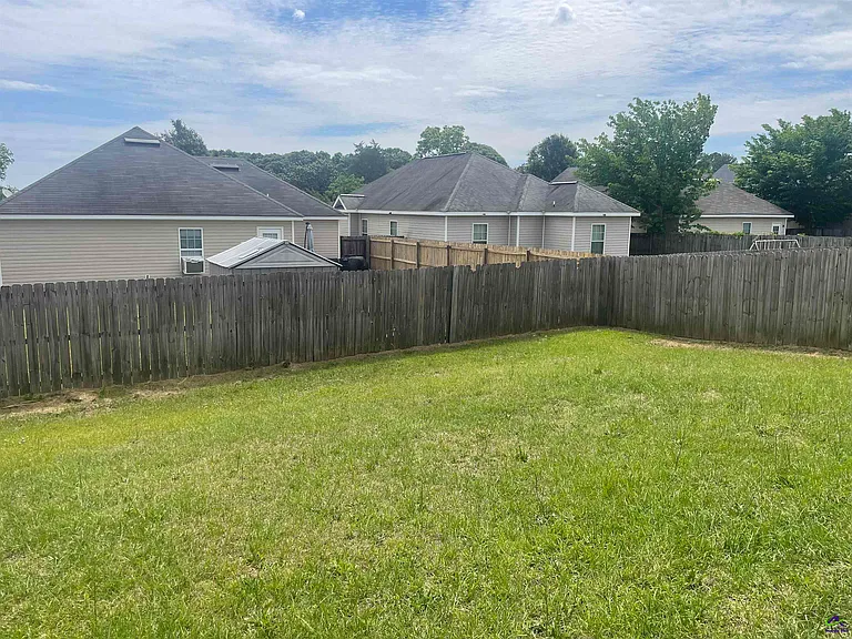 107 Jaybee Dr — Photo 14