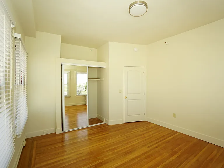 Shattuck Apartments — Photo 21