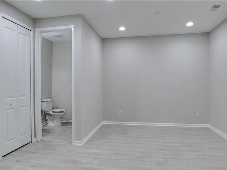 363 Harborside Dr — Photo 31