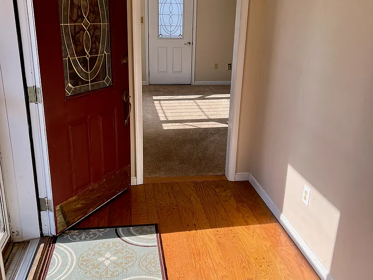 1427 New Burton Rd — Photo 9