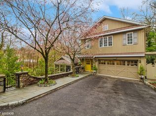 425 Soundview Ave, Mamaroneck, NY 10543
