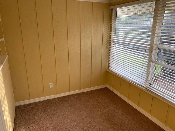 5th image of 2827 Safe Harbor Dr