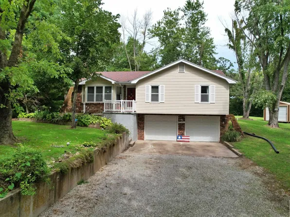 2801 Southgate Loop, Sedalia, MO 65301