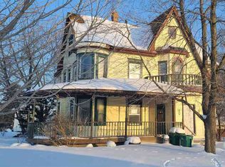 255 2nd St N, Winthrop, IA 50682
