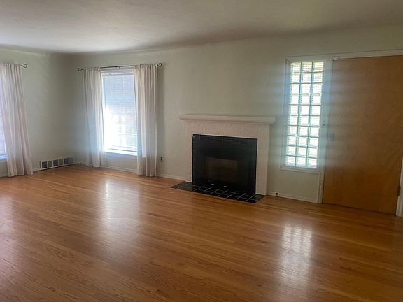 4th image of 8905 E Liberty Ave