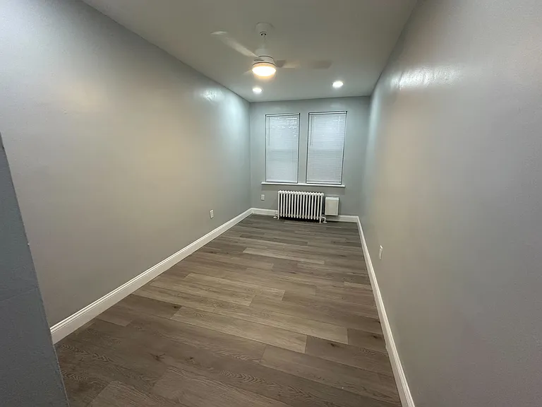 6236 Hasbrook Ave #3 — Photo 6