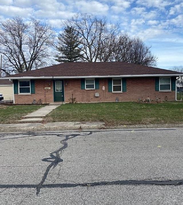 1st image of 301 Ross St