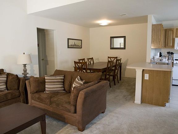 Woodbridge Furnished Apartment Living Room 2