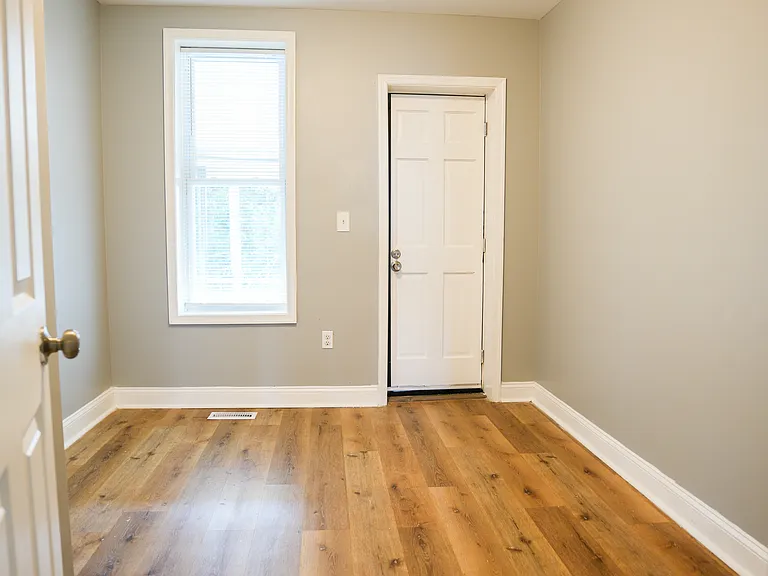 2101 Poplar Grove St — Photo 12