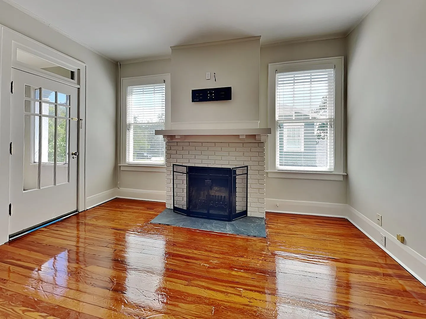 1806 Morrison — Photo 1