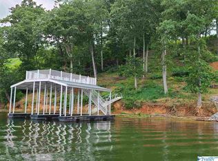929 Monte Sano Dr, Scottsboro, AL 35769