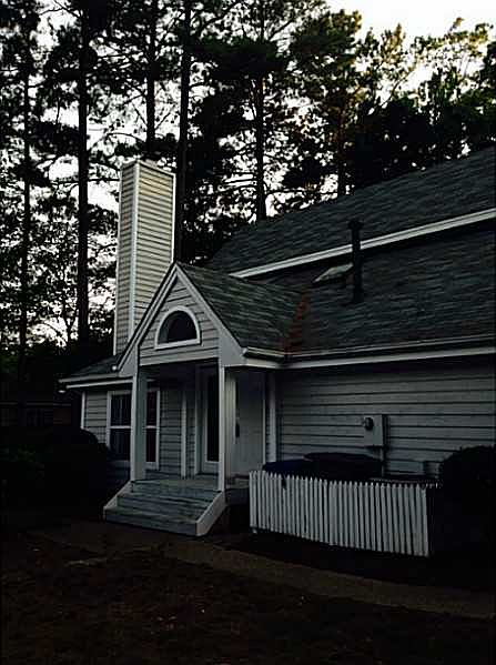 1st image of 906 Woodcreek Dr