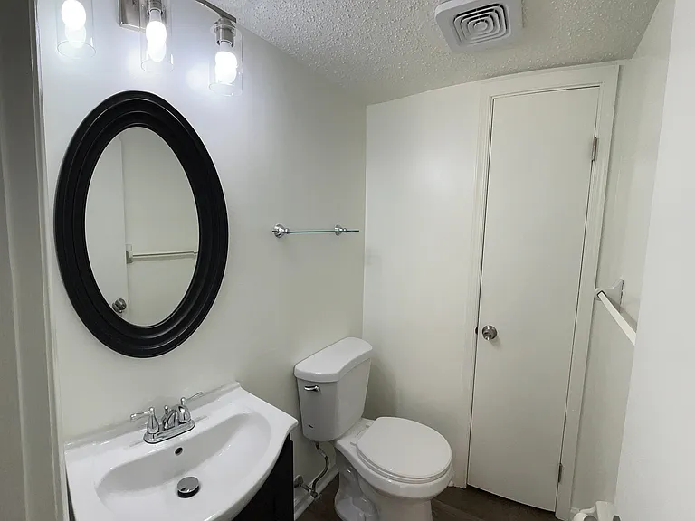 874 Jamestown Landing Rd — Photo 16