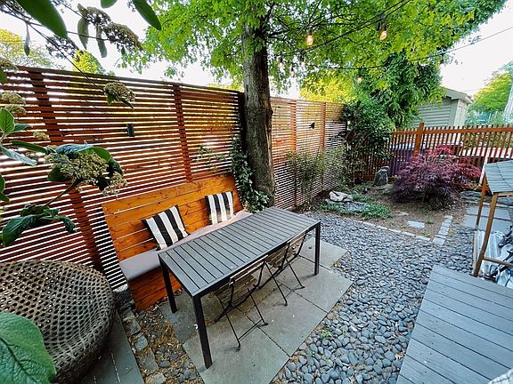 4th image of 19 Tremont St #3