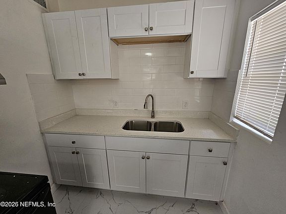 3rd image of 2736 Lippia Rd