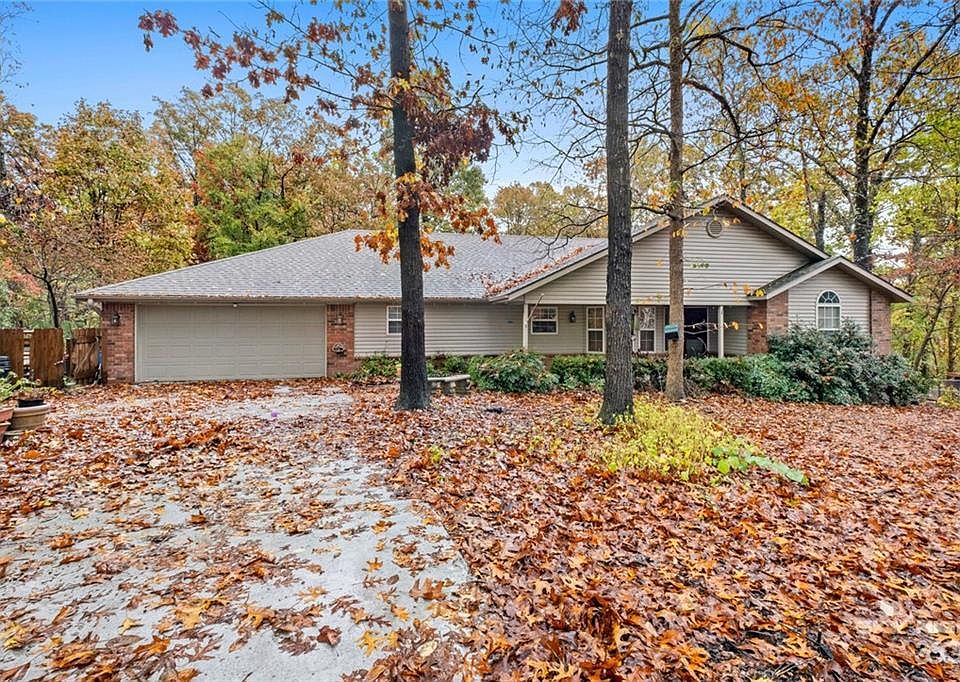 1st image of 3 Delmar Ln