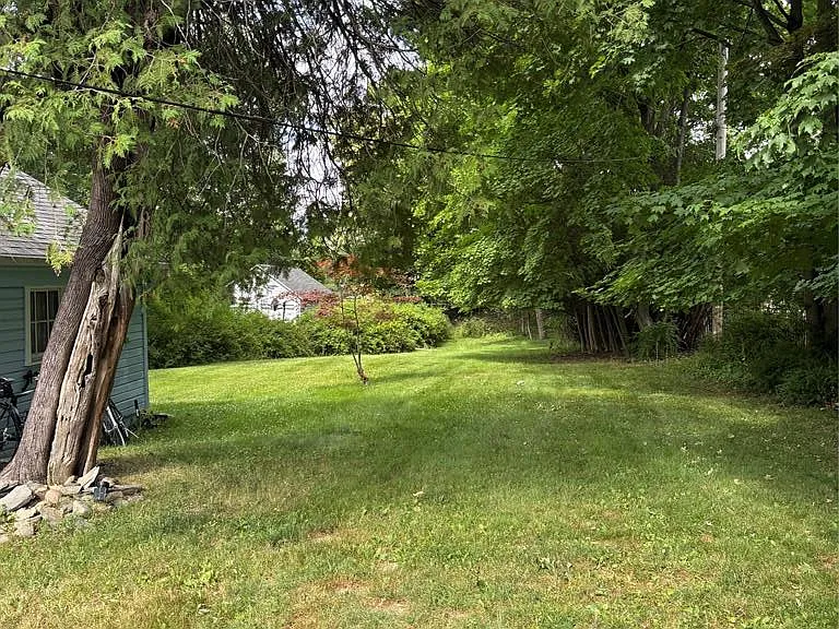 108 Hooker Ave — Photo 23