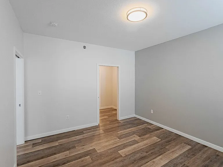 River Rock Apartments — Photo 45