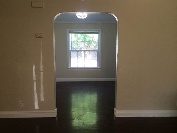2nd image of 408 San Juan Dr