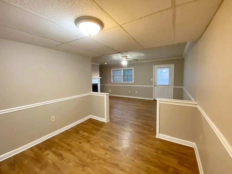 1905 S Milledge Ave #8 — Photo 12