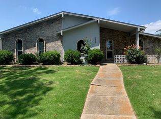 2009 Chestnut Rd, Carrollton, TX 75007