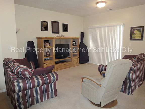 5th image of 6341 Passenger Ln APT 8