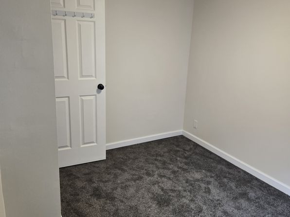 19 Ballston St