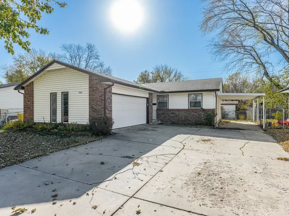 2001 E Idlewild Dr, Wichita, KS 67216