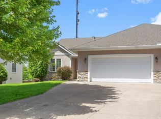 1775 Gettysburg Ct, Golden Valley, MN 55427