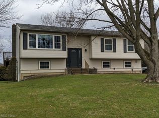 10005 Holcomb Rd, Newton Falls, OH 44444