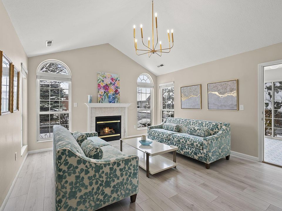 1st image of 3651 Colonial Dr