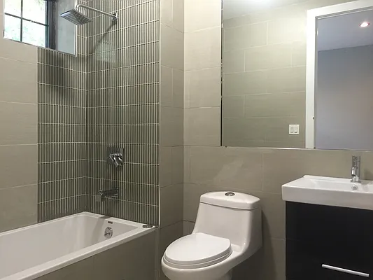 Rented by P Management | media 10