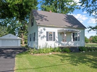 1057 Capac Rd, Berlin, MI 48002