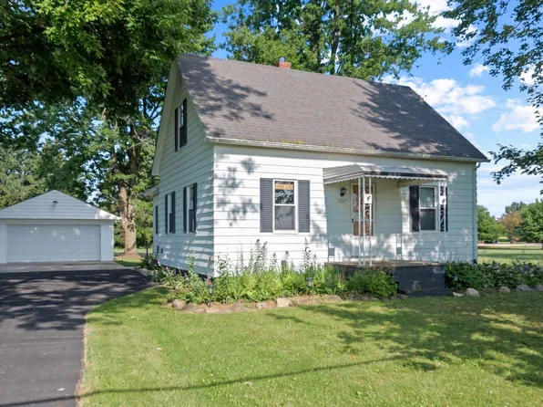 1057 Capac Rd, Berlin, MI 48002