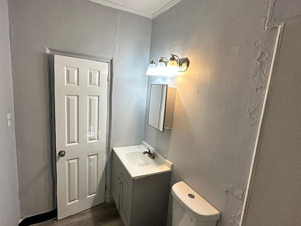 2nd image of 10 Burgess Ct
