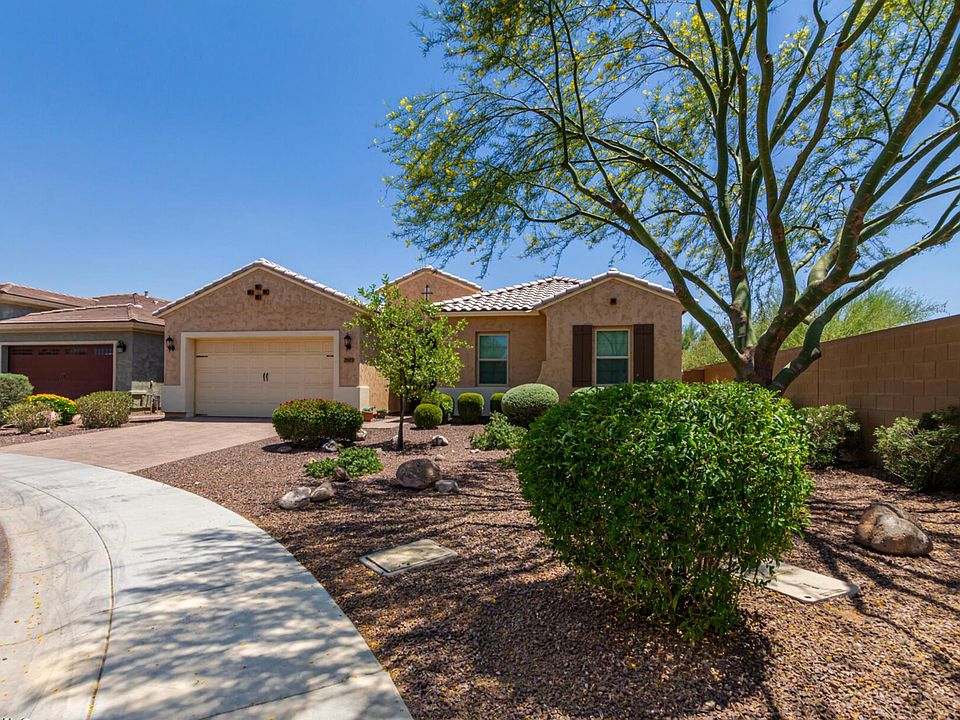 1st image of 2615 W Balao Dr