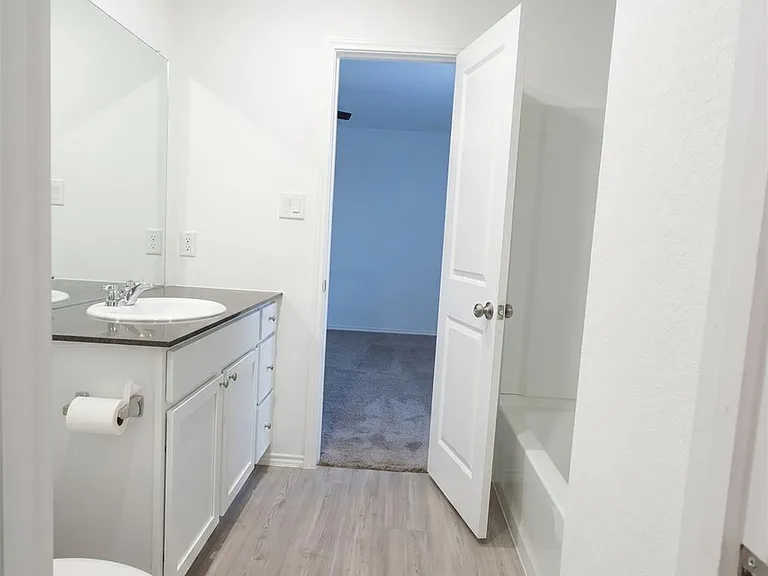 2540 Sweet Olive — Photo 8
