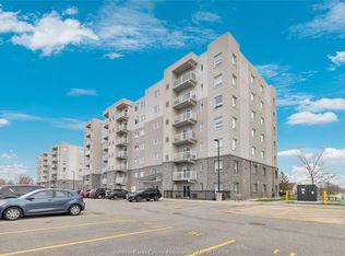 1611 Banwell Rd #215, Windsor, ON N8P0G5