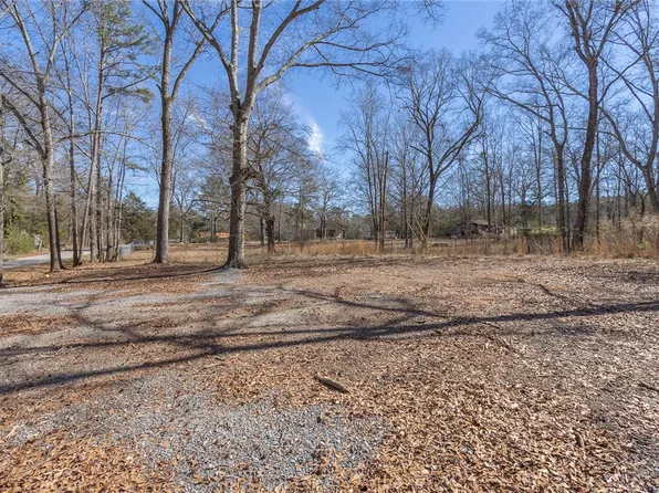 118 Haynie Ave, Iva, SC 29655