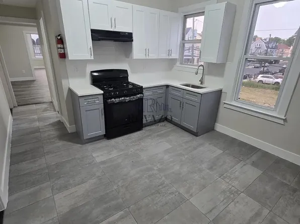 28 Wainwright St, Newark, NJ