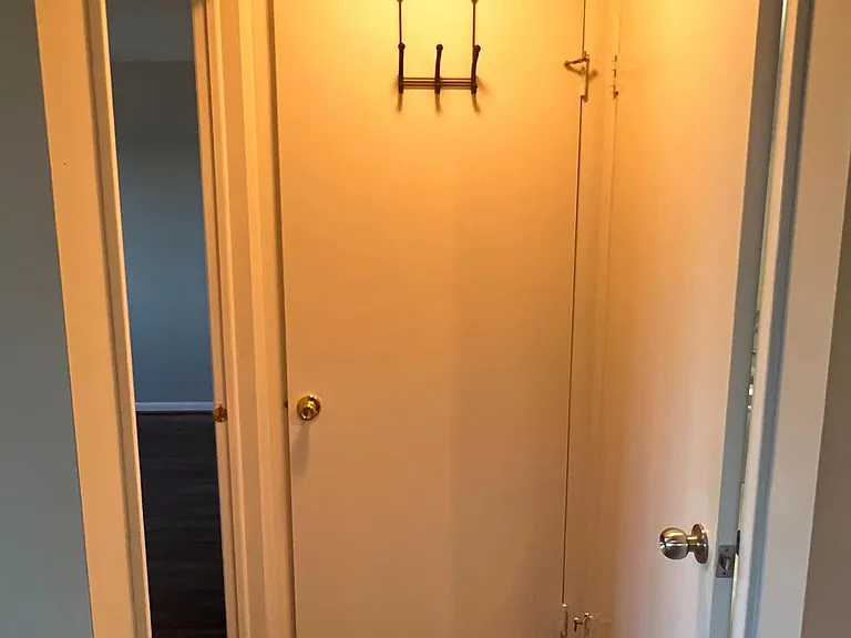1315 Ravens Crest Dr — Photo 20